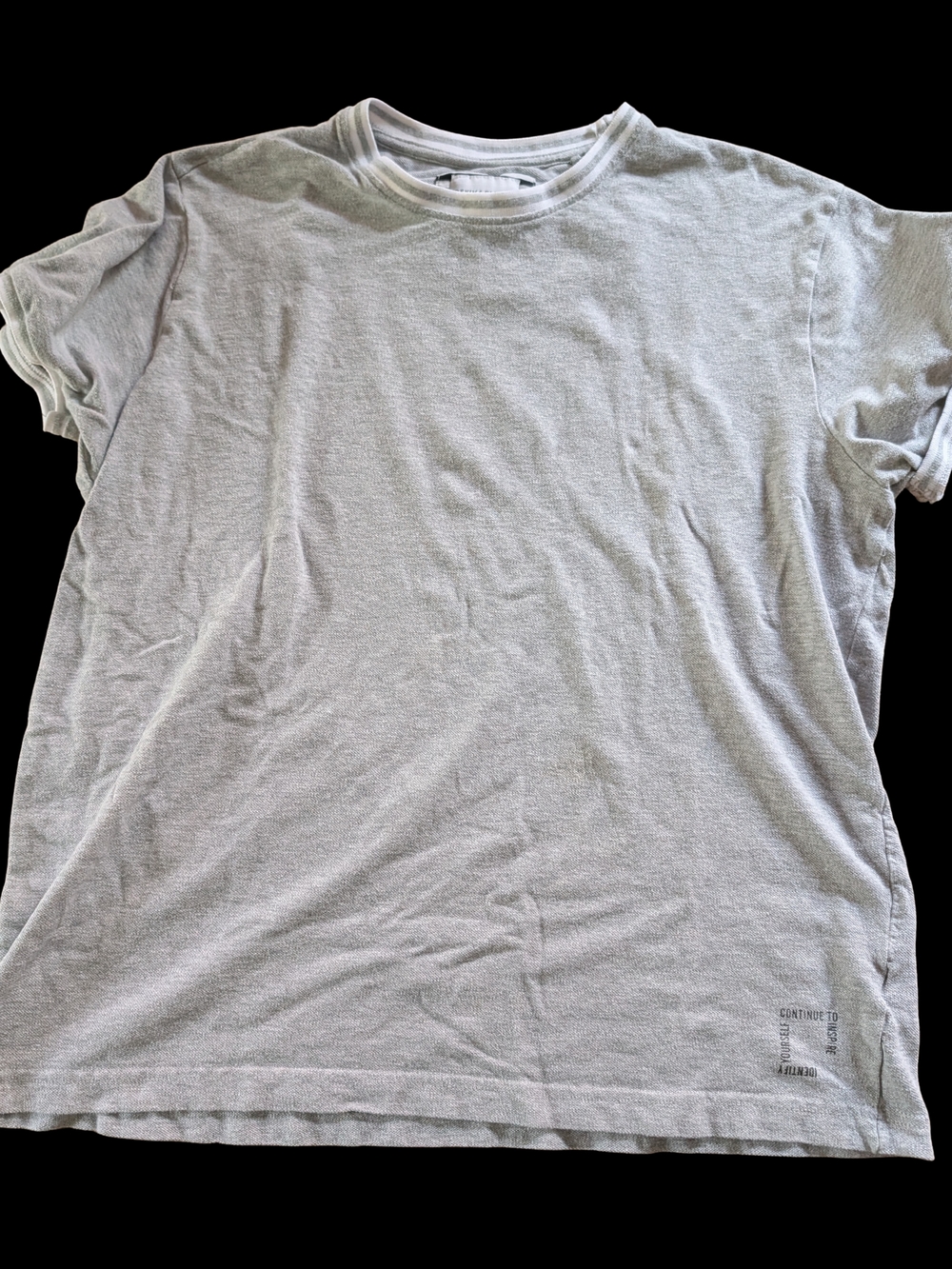 Denim & Flower Light Gray Crewneck Short Sleeve Tee